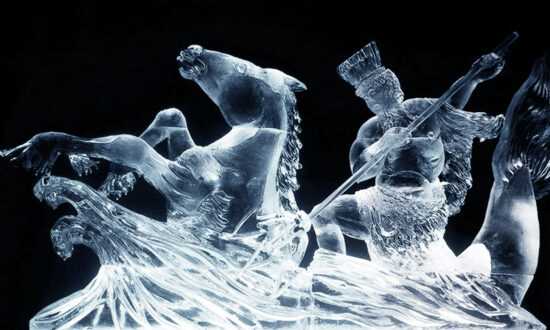 Sculpting in Ice: Shintaro Okamoto’s Frozen Creations Have a Lifespan of Less Than a Day