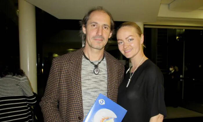 Irina Estyunina (R) and Evgeniy Skiyanskiy (L) at Younes and Soraya Nazarian Center for the Performing Arts in Northridge on May 3, 2022. (Linda Jiang/The Epoch Times)