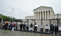 Rain Dampens Turnout at Friday’s Supreme Court Abortion Protest
