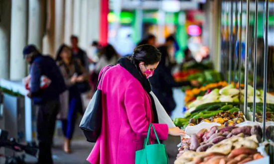 Rising Living Costs Are Top Concern for Australian Voters: Survey