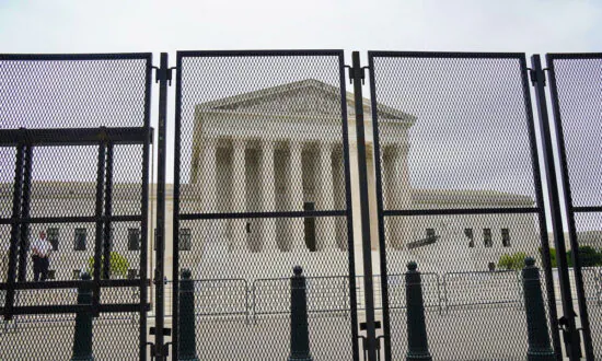 PR Giant Zeno Denies Urging High-Profile Clients to ‘Stay Silent’ on Roe v. Wade Leak