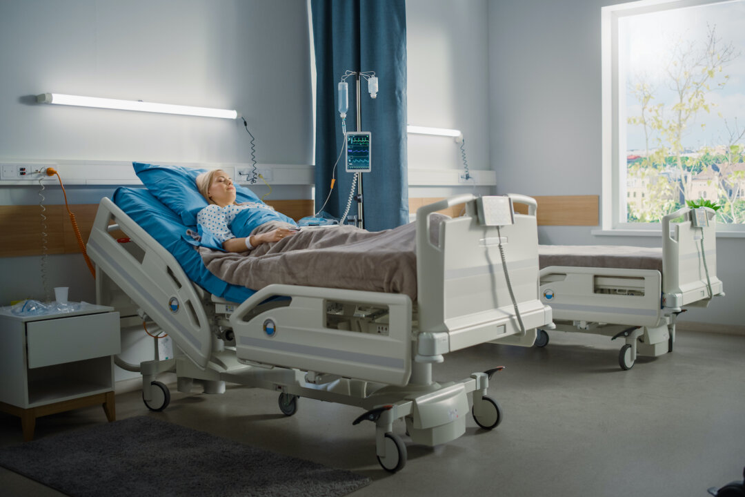 Empirical research has shown that natural daylight, contact with nature ,and a pleasant indoor environment promote a sense of well-being that benefits patient recovery.(Gorodenkoff/Shutterstock)