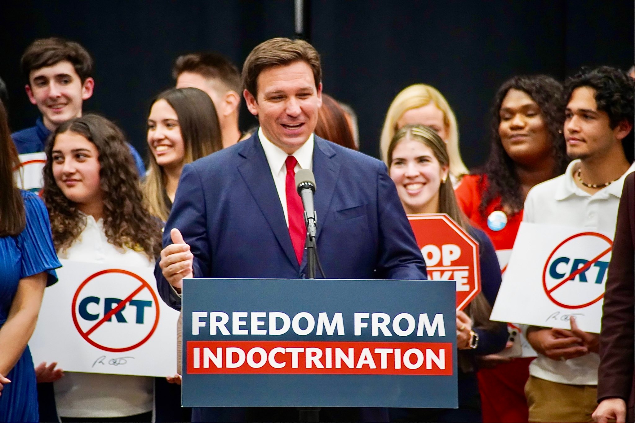 DeSantis Faces Heated Backlash Over Rejection of AP African American Studies - Vimarsana News
