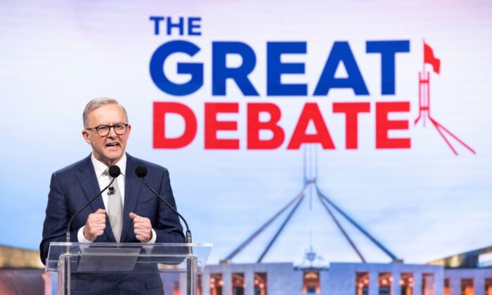 Australian opposition Labor leader Anthony Albanese debates on live television ahead of the federal election, during the second leaders' debate of the 2022 federal election campaign at the Nine studio in Sydney, Australia, on May 8, 2022. (Alex Ellinghausen - Pool/Getty Images)