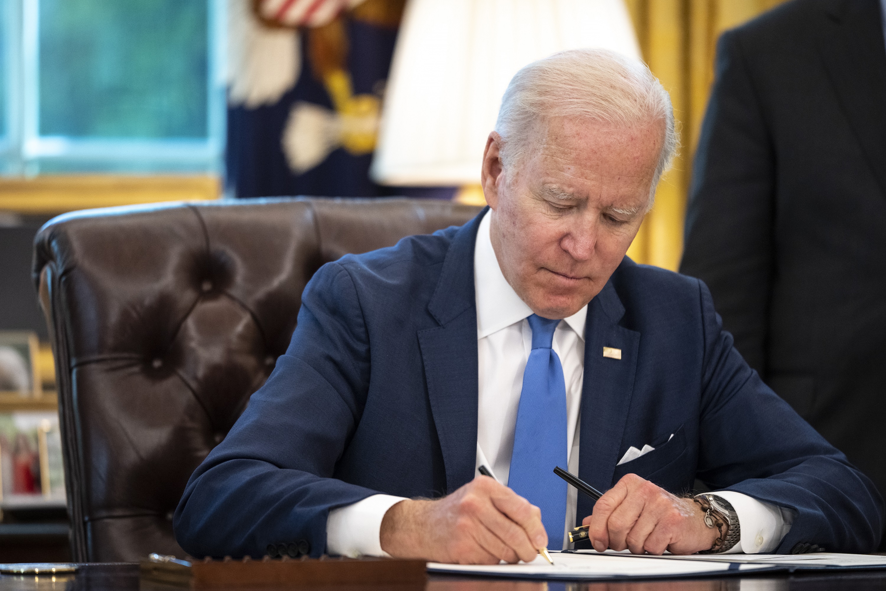 Biden Requiring Federal Agencies to Form 'Equity Action Teams,' Deliver 'Annual Equity' Plans - Vimarsana News