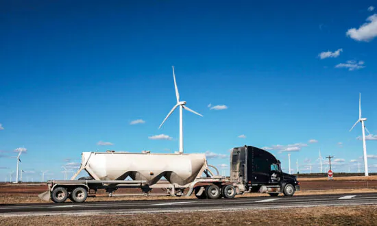 Texas Lawmakers Introduce Bill Package Restricting Renewable Energy, Incentivizing Natural Gas Power Plant Construction