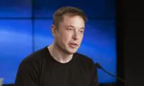 Here’s What Warren Buffett Thinks About Tesla And Elon Musk