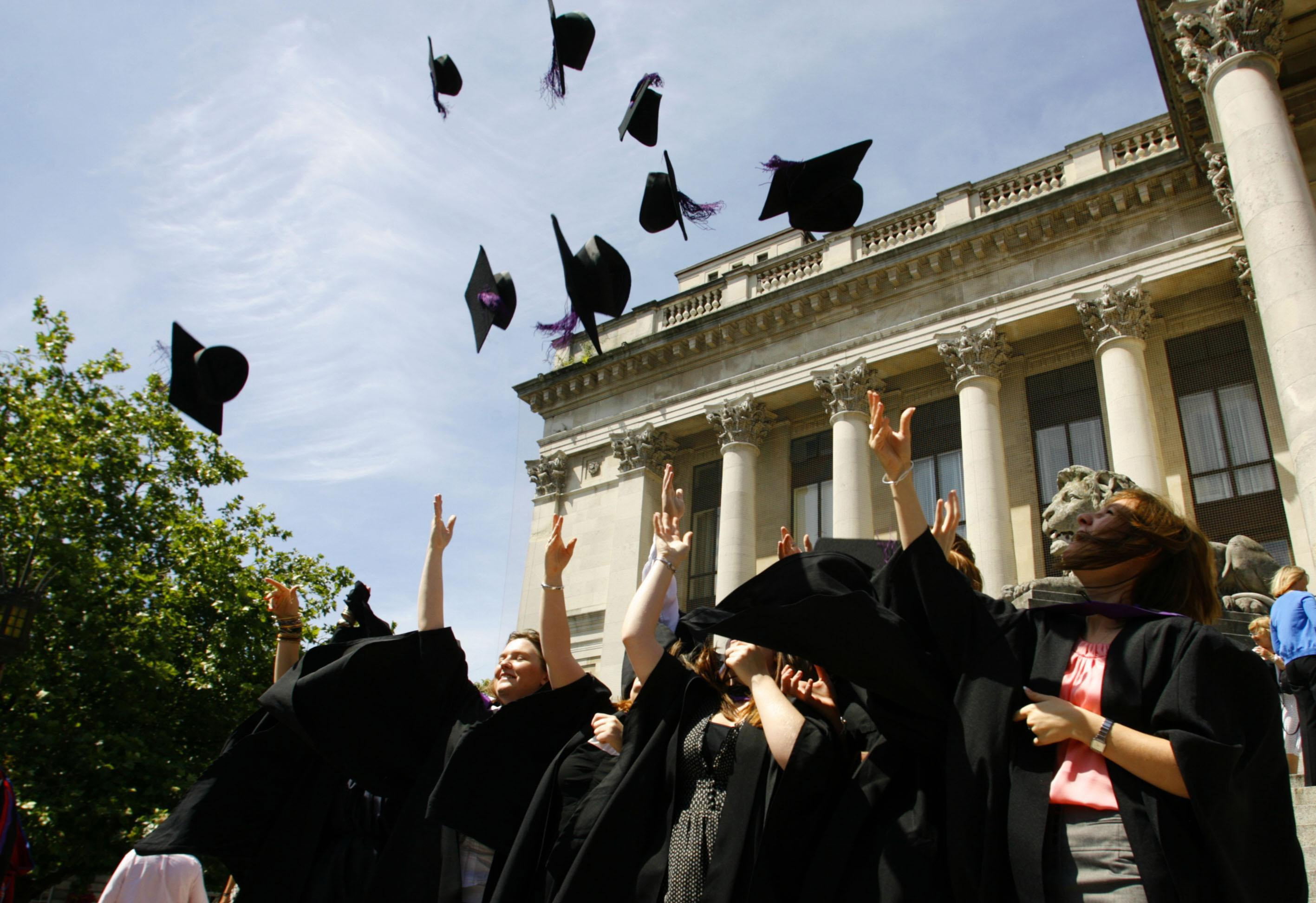 World's High-Flying Graduates Targeted by UK Government in New Visa Scheme - Vimarsana News