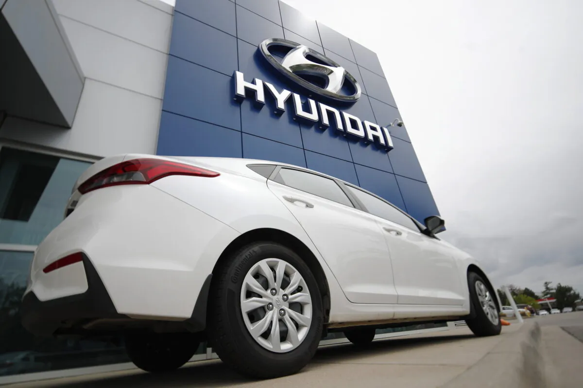 An unsold 2019 Accent sedan sits at a Hyundai dealership in Littleton, Colo. on May 19, 2019. (David Zalubowski/AP Photo)