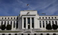 Fed’s Waller Supports 50 BPS Rate Hikes for ‘Several’ Meetings