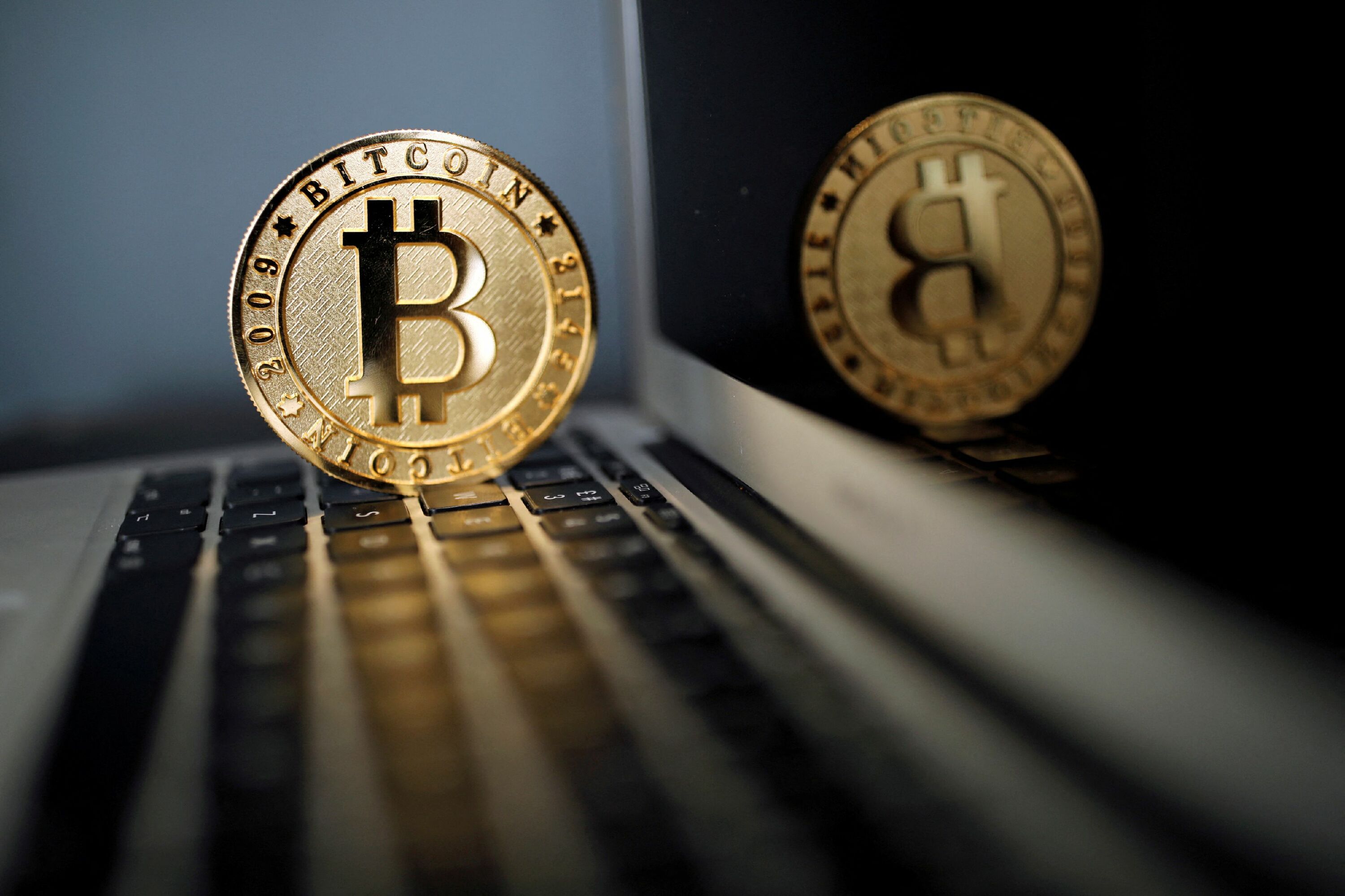 Bitcoin Tumbles to Lowest Value Since July 2021 - Vimarsana News