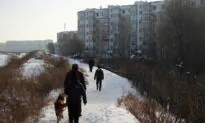 China Property Market Slumps on Developers’ Debt Crisis, Weak Buyer Sentiment