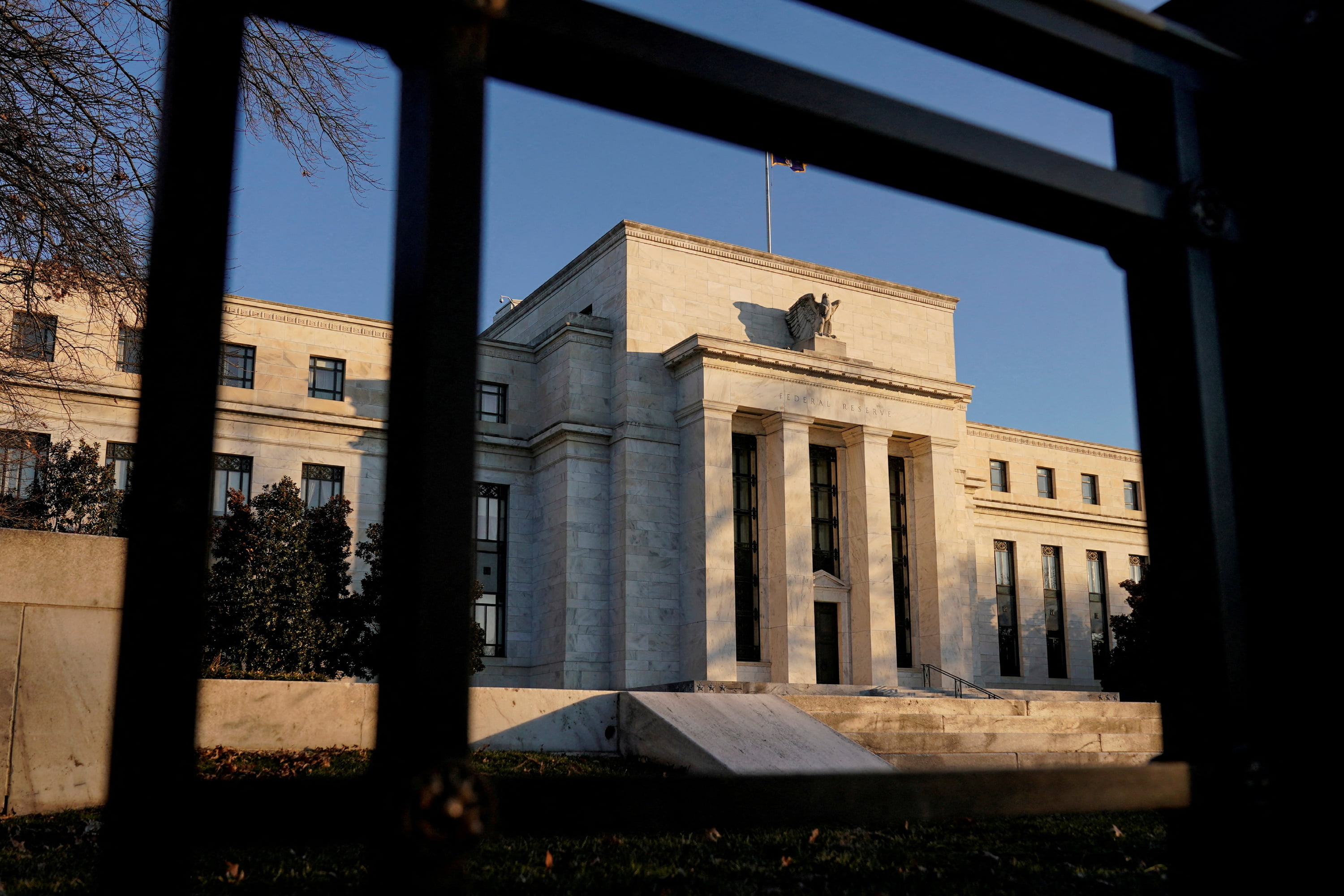 CCP Intelligence Recruits US Federal Reserve Economists, Congressional Investigators Reveal - Vimarsana News