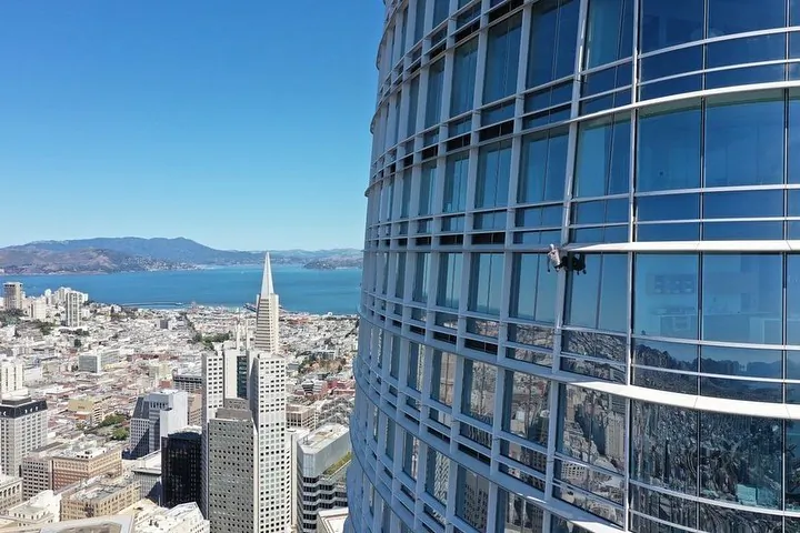 Maison Des Champs, known as "Pro-Life Spiderman," free-climbs the Salesforce Tower in San Francisco on May 3, 2022. (Courtesy of Bobby Elias)