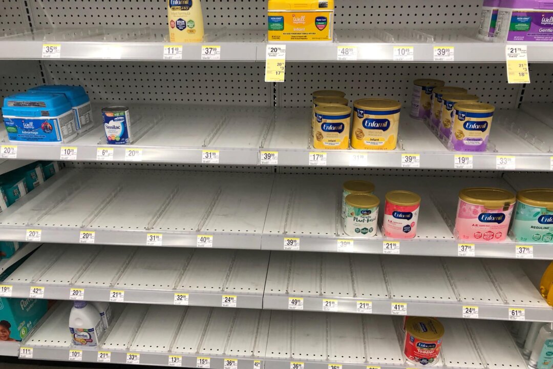 Nestle Flying Baby Formula to US From Europe to Help Alleviate Shortages