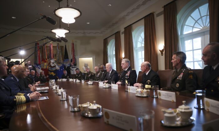 U.S. President Joe Biden meets with senior military members, members of the Joint Chiefs of Staff, and combatant commanders in the Cabinet Room of the White House in Washington on April 20, 2022. (Win McNamee/Getty Images)