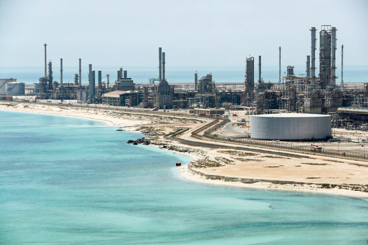 saudi-aramco-oil-refinery
