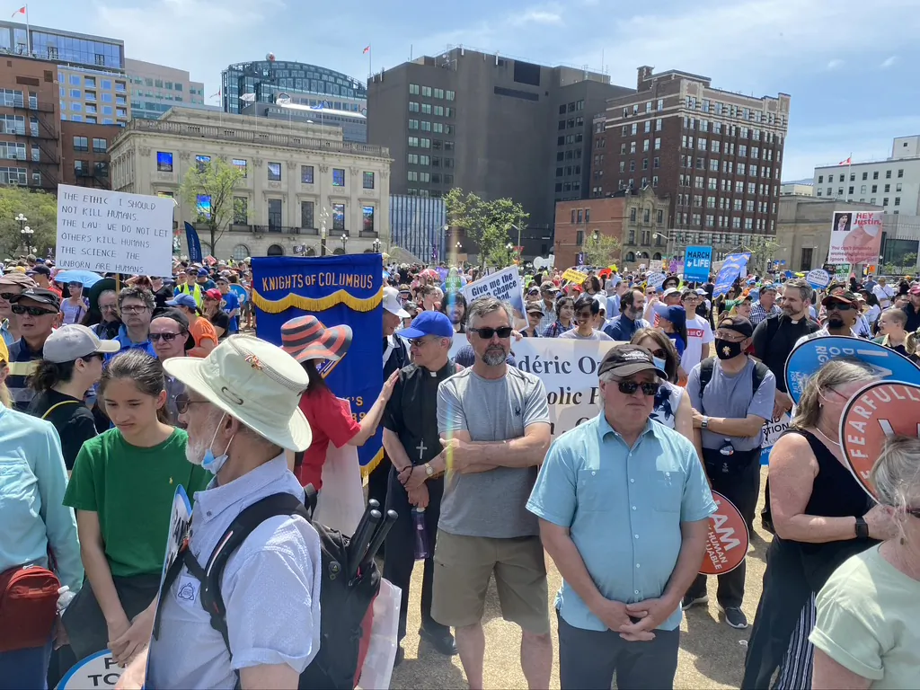 Thousands of people gathers on Parliament Hill in a March for Life pro-life rally in Ottawa on May 12, 2022. (The Epoch Times)
