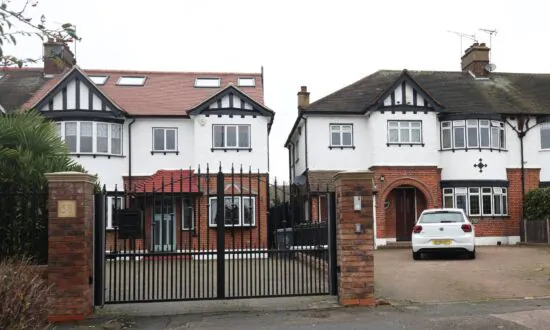 UK Plan to Allow Neighbours to Veto Planning Permission ‘Utter Madness’: Transport Committee Chairman