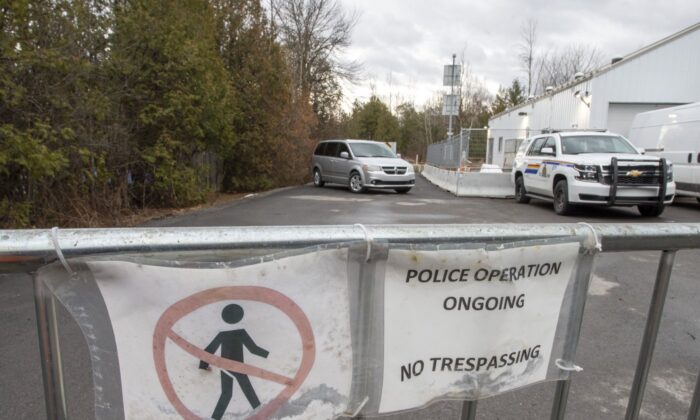 The end of Roxham Road where thousands of asylum seekers have crossed is seen in Hemmingford, Que., March 20, 2020. (The Canadian Press/Ryan Remiorz)