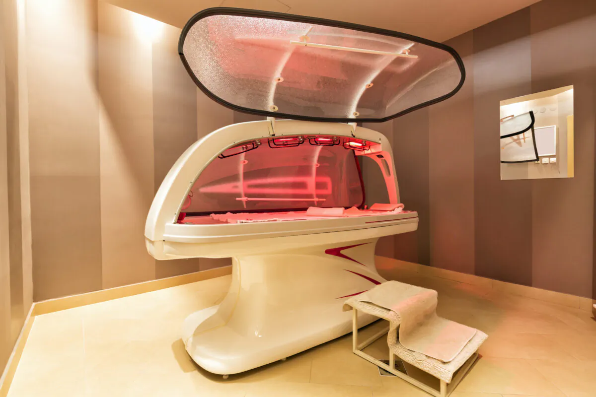 Undated image of an infrared light therapy bed.(Edvard Nalbantjan/Shutterstock)