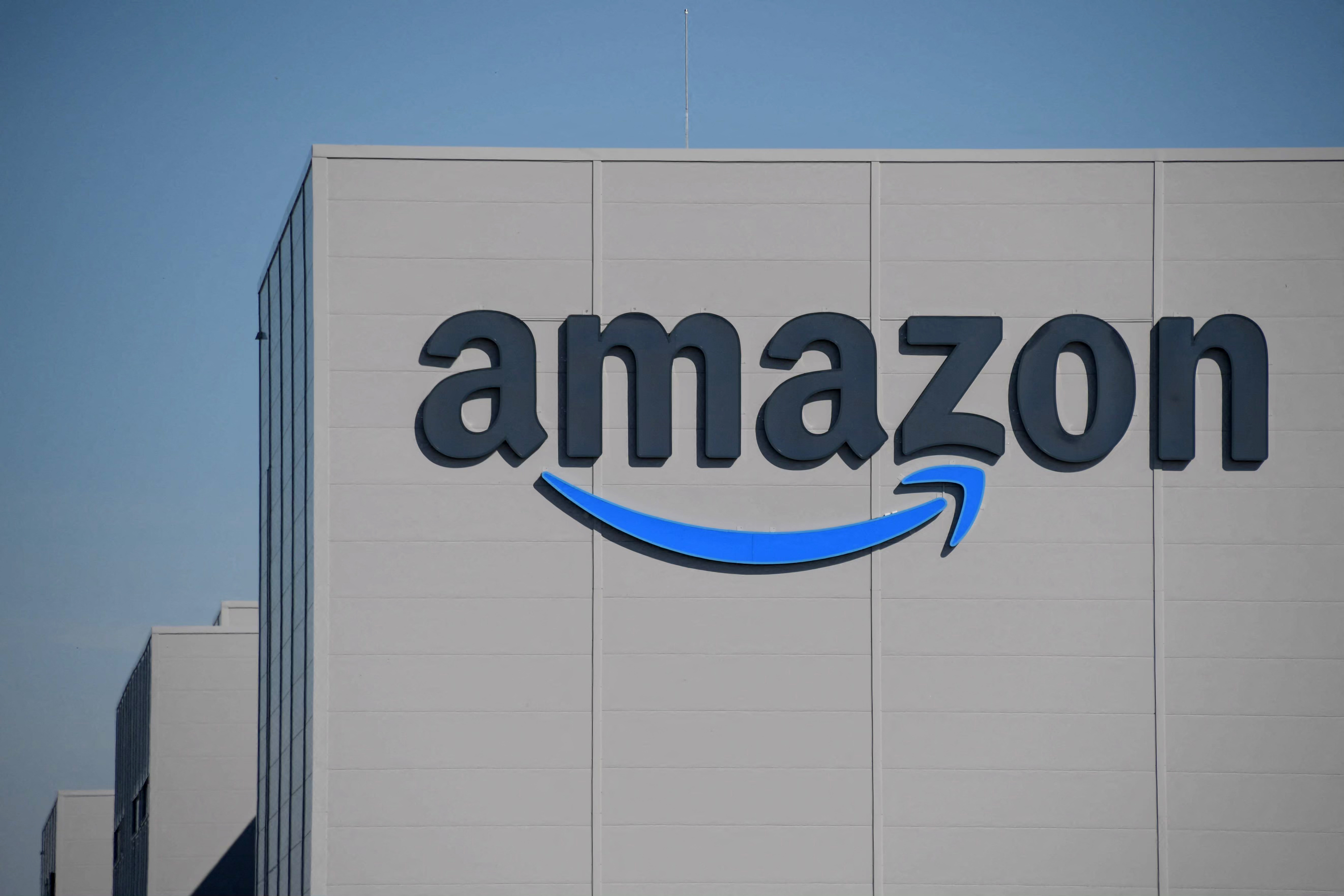 Amazon Shareholders Vote Against Investor-Led Proposals - Vimarsana News