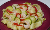 Quick Fix: Paparedelle With Shrimp, Zucchini and Sweet Peppers Features Pleasing Combination of Flavors
