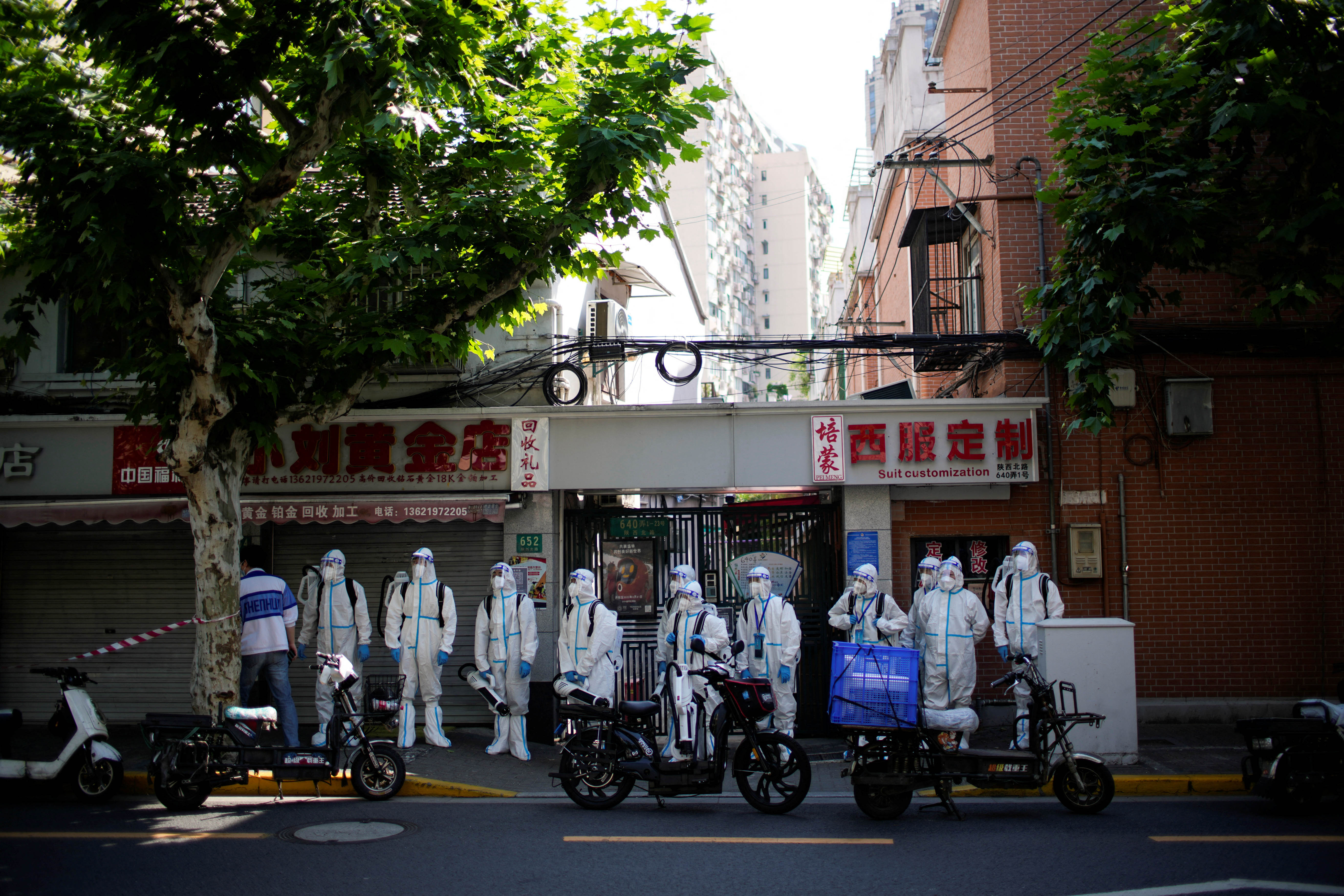 Sealed-In Shanghai Residents Say Reopening Is 'Far Away' as Authorities Claim 'Zero COVID' Status Reached - Vimarsana News