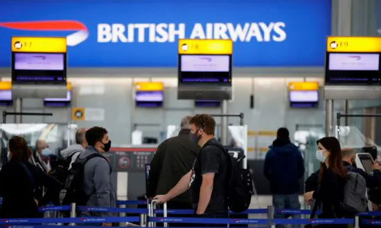IAG Orders 50 Boeing Jets in Partial Switch From Airbus