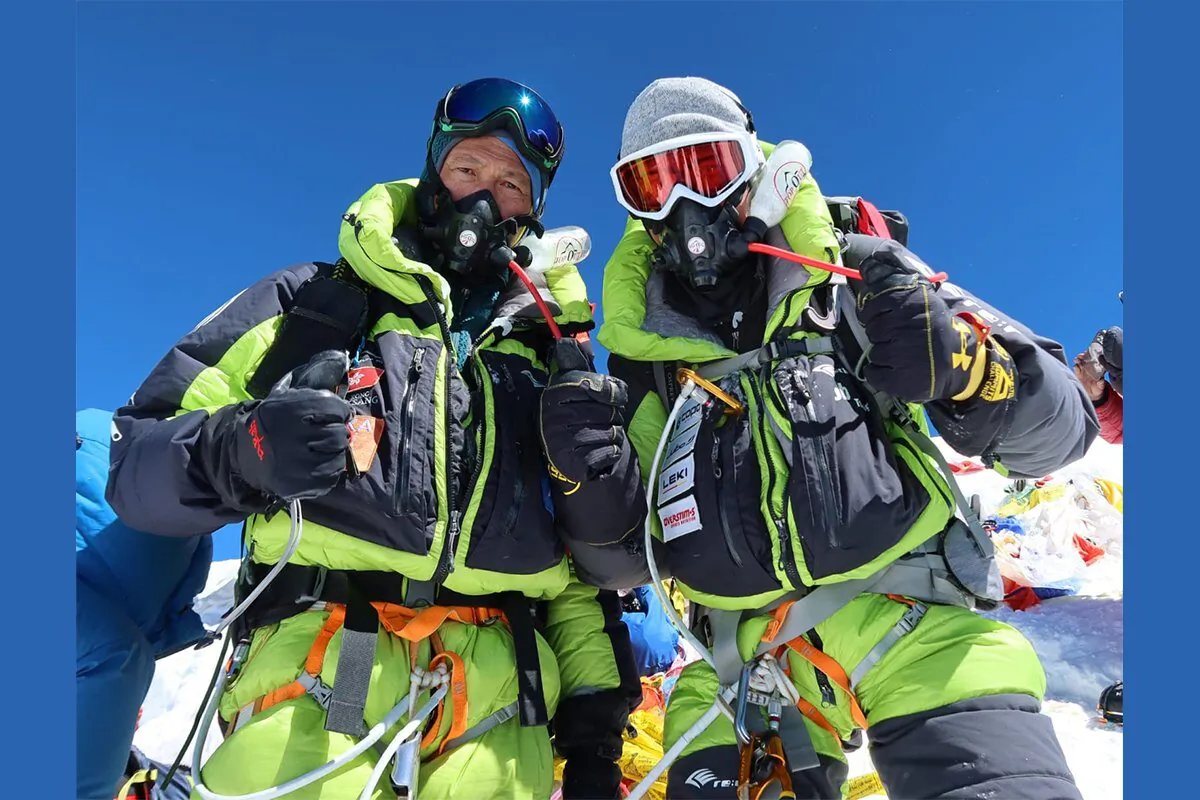 Hong Kong's father-and-son mountain climber Tsang Chi-shing (John) and his son Tsang Long-kit (Bob) successfully climbed the 8,849-meter-high Mount Everest. (Courtesy of the Tsang family)