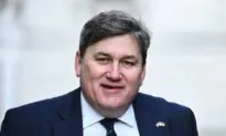 UK Minister Rejects Call for Police to Treat Shoplifters With ‘Discretion’