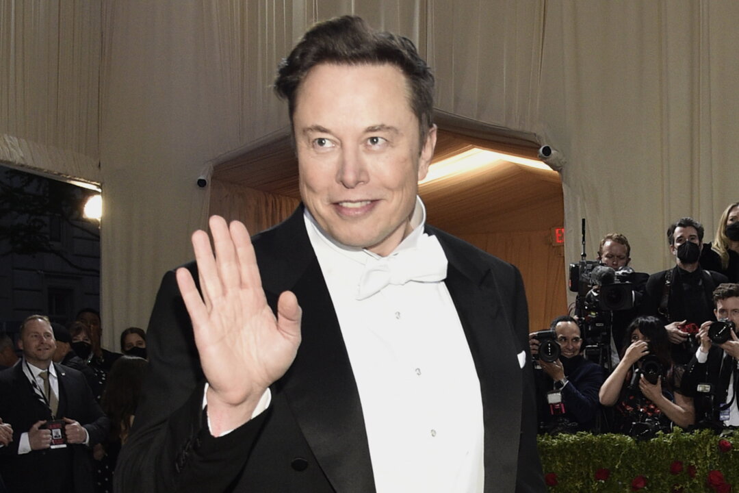 Elon Musk: Biden Admin Must Do Something on Inflation or Risk Turning Into ‘Venezuela’