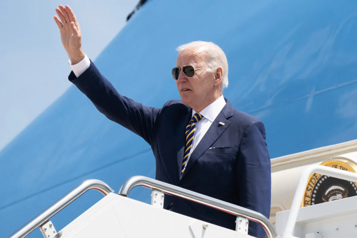 U.S. President Joe Biden boards Air Force One at Joint Base Andrews in Maryland on May 19, 2022, as he travels to South Korea and Japan. (Saul Loeb/AFP via Getty Images)