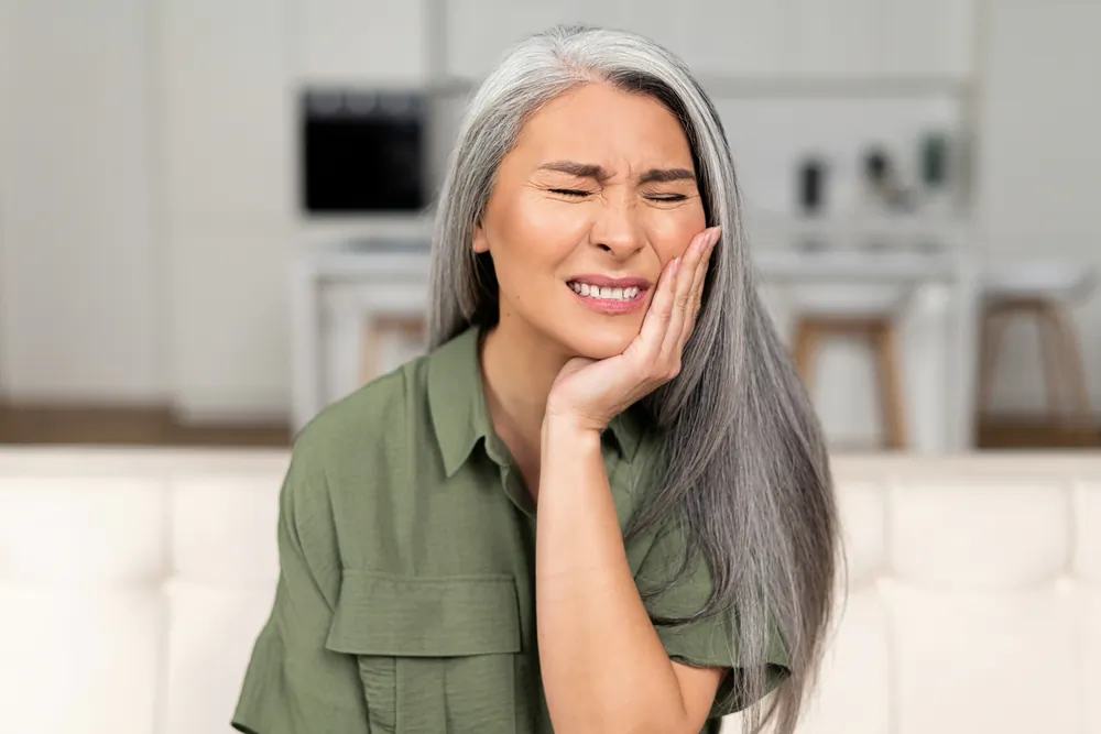 Our teeth are alive, and as such we have to pay attention when they are sensitive, or hurting. (ShutterStock)
