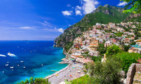 Book Review: ‘One Italian Summer’: Magical Realism Dealing With Loss and Life