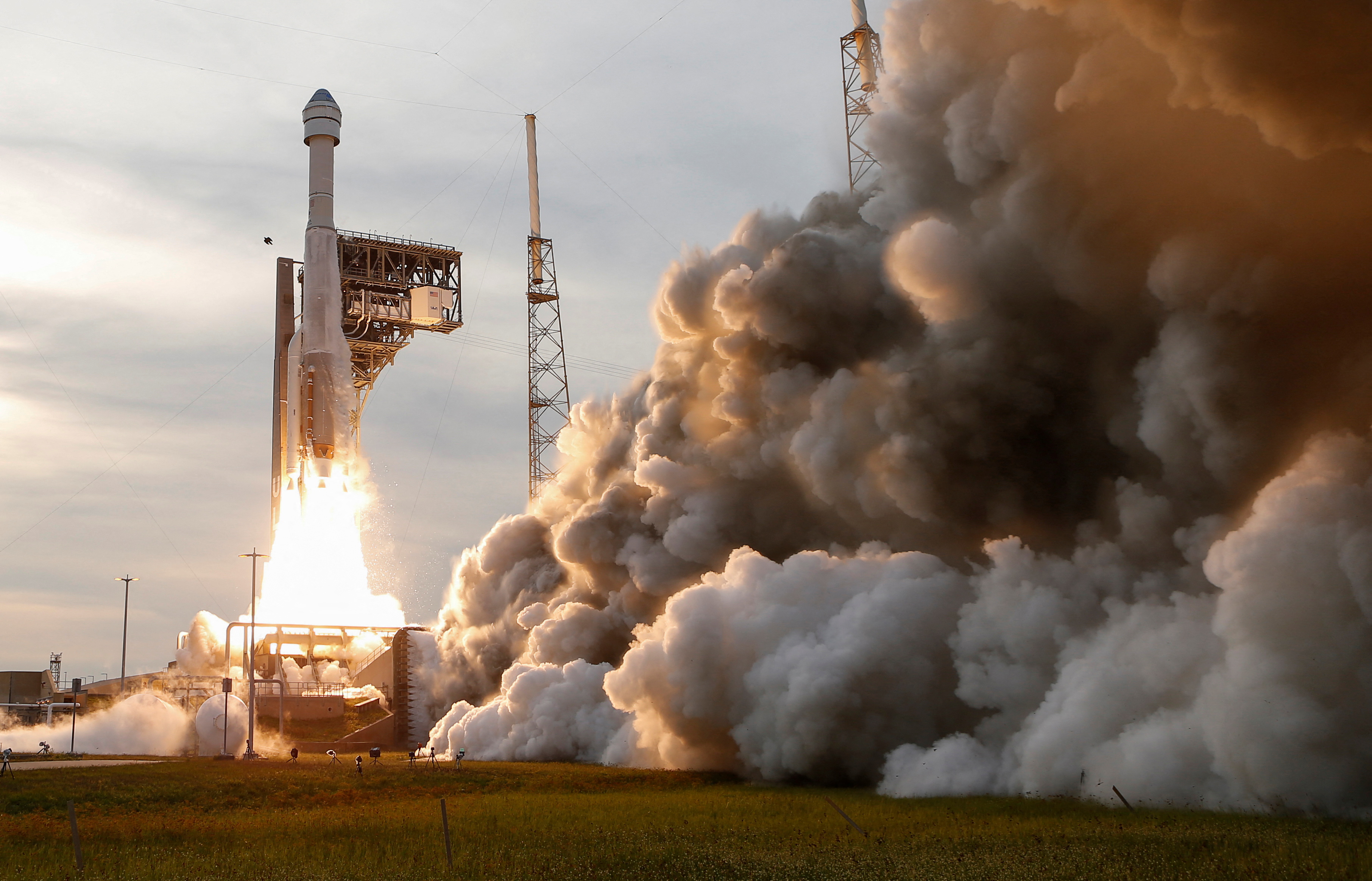 Boeing's Starliner Capsule Docks With Space Station in Uncrewed Flight Test - Vimarsana News