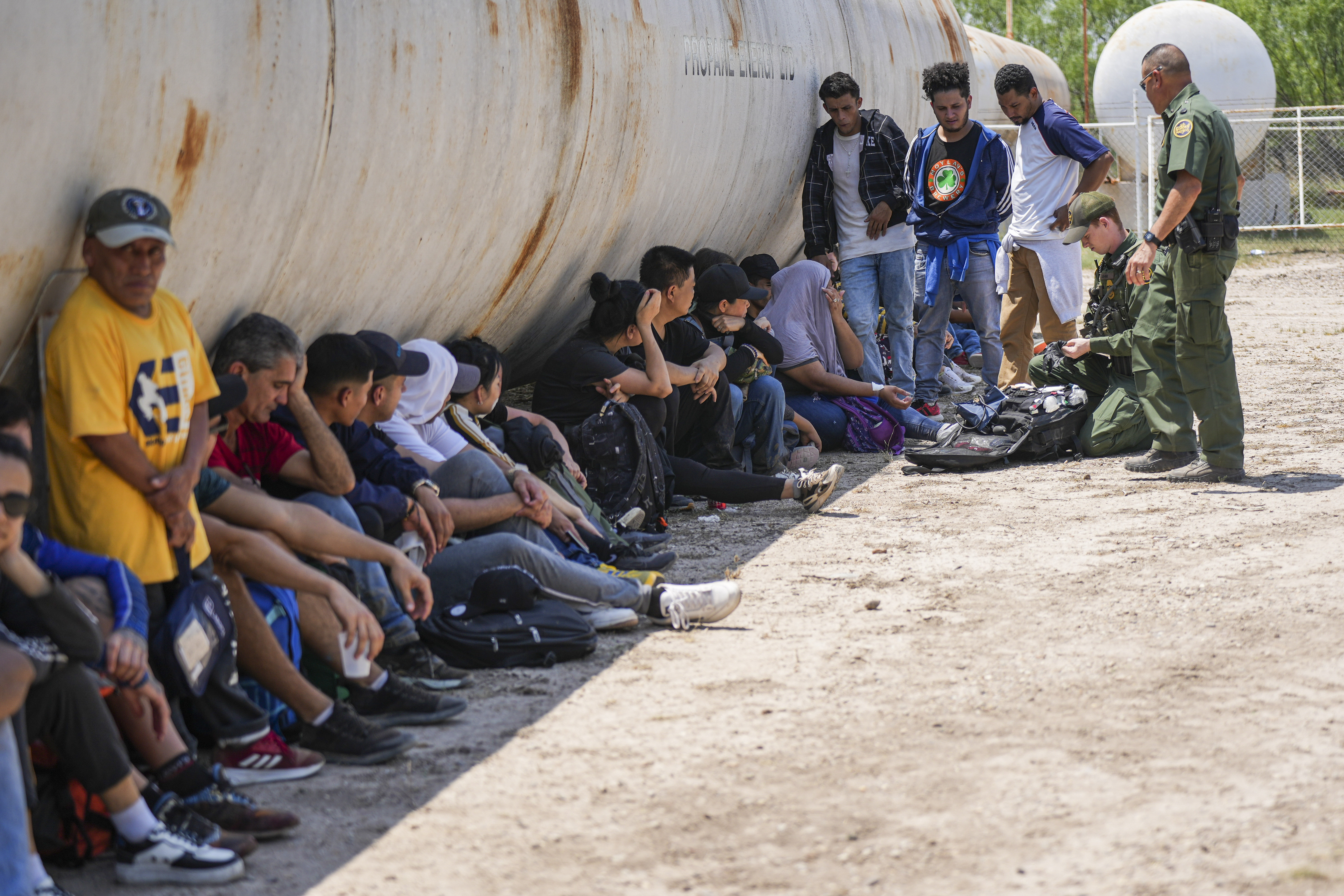 'I've Never Seen Anything Like This': Texas Sheriff Blasts Biden for Border Crisis - Vimarsana News