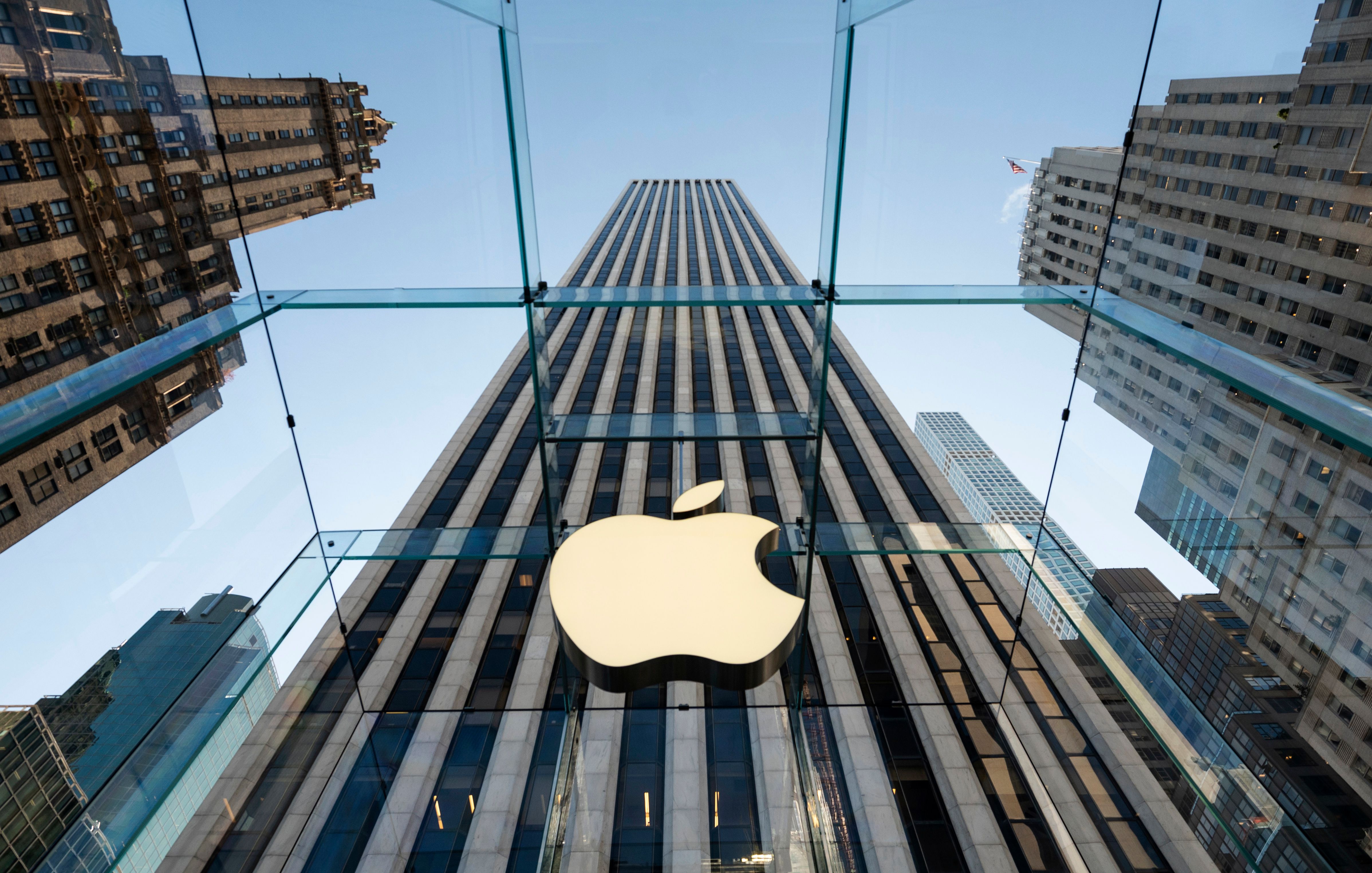Apple Projects Billions in Revenue Loss Over Supply Constraints from China Amid Lockdowns - Vimarsana News