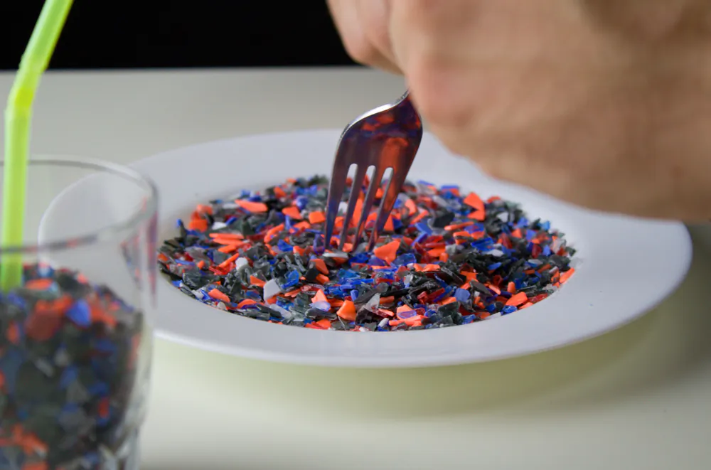 Phthalates are a toxin that has seeped into your food, water, clothes, and many of the everyday things you use. (luckakcul/Shutterstock)