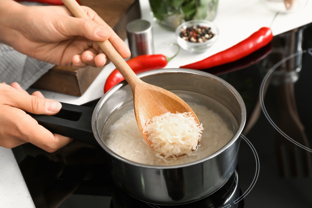 Depending on how you cook rice, the trace arsenic levels can be reduced up to 60%. (ShutterStock)