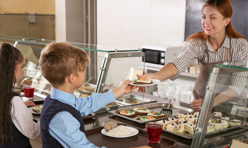 Better School Lunches Blunt U.S. Kids’ Weight Gain