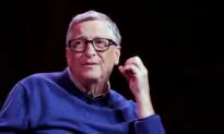 Bill Gates Reveals What Smartphone He Uses Daily—No, It’s Not an iPhone