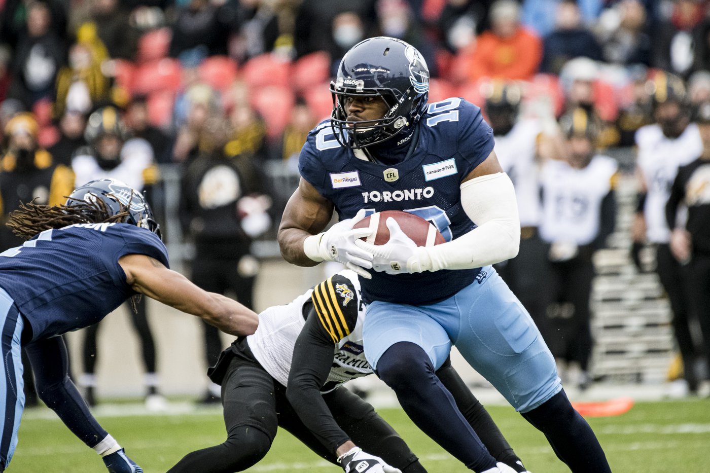 CFL Players Vote to Turn Down New Collective Bargaining Agreement With League - Vimarsana News