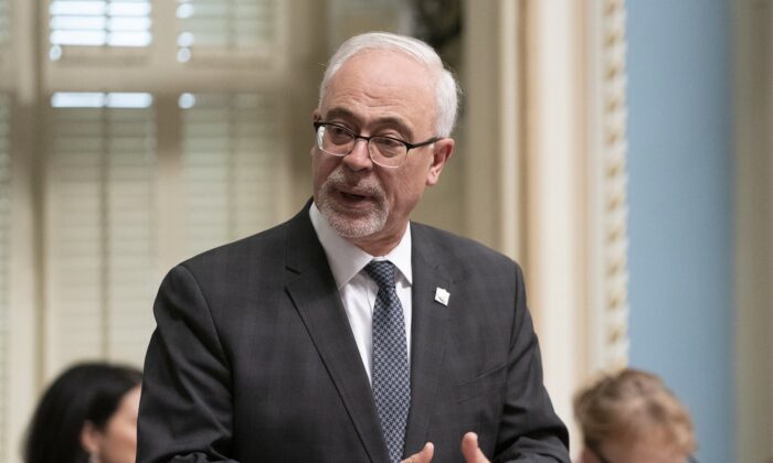 Quebec Liberal finance critic Carlos Leitão speaks after Finance Minister Eric Girard presented his budget, March 21, 2019, at the legislalture in Quebec City. (The Canadian Press/Jacques Boissinot)