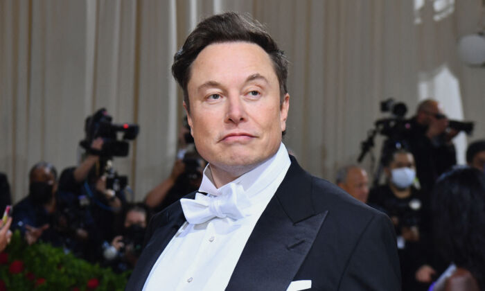Elon Musk arrives for the 2022 Met Gala at the Metropolitan Museum of Art in New York on May 2, 2022. (Angela Weiss/AFP via Getty Images)