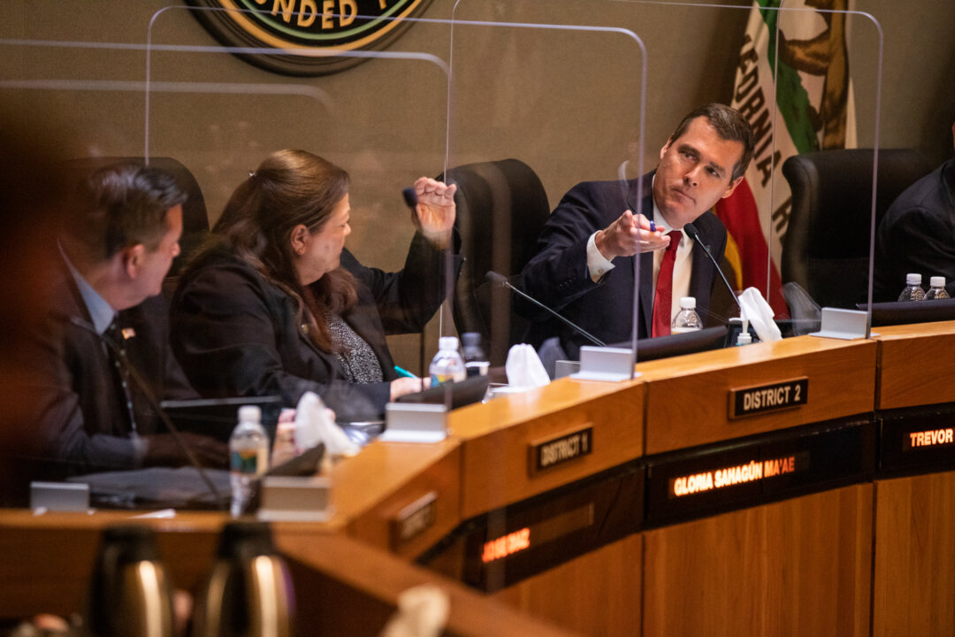 Anaheim Moves Ahead Without Mayor, OKs Investigation