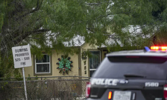 Texas Shooter Kills 15 at Elementary School: Governor; Man Accused of Pres. Bush Assassination Plot | NTD Evening News