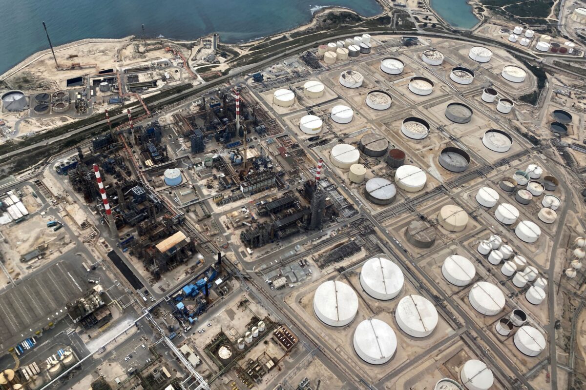 NextImg:Oil Dips, Set for Monthly Drop, Ahead of Key US Inflation Data