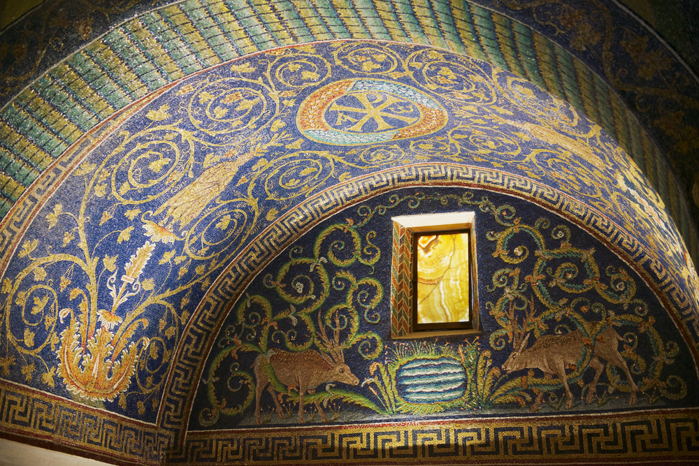 Ravenna,,Italy,-,May,12,,2013:,Interior,Of,The,Mausoleum