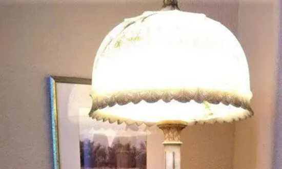 Best of Treasures: Alabaster Lamps Make Strong Design Statement